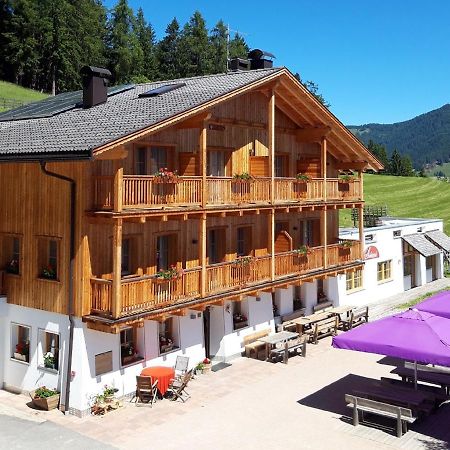 Agriturismo Soleseid San Vigilio Di Marebbe Kültér fotó