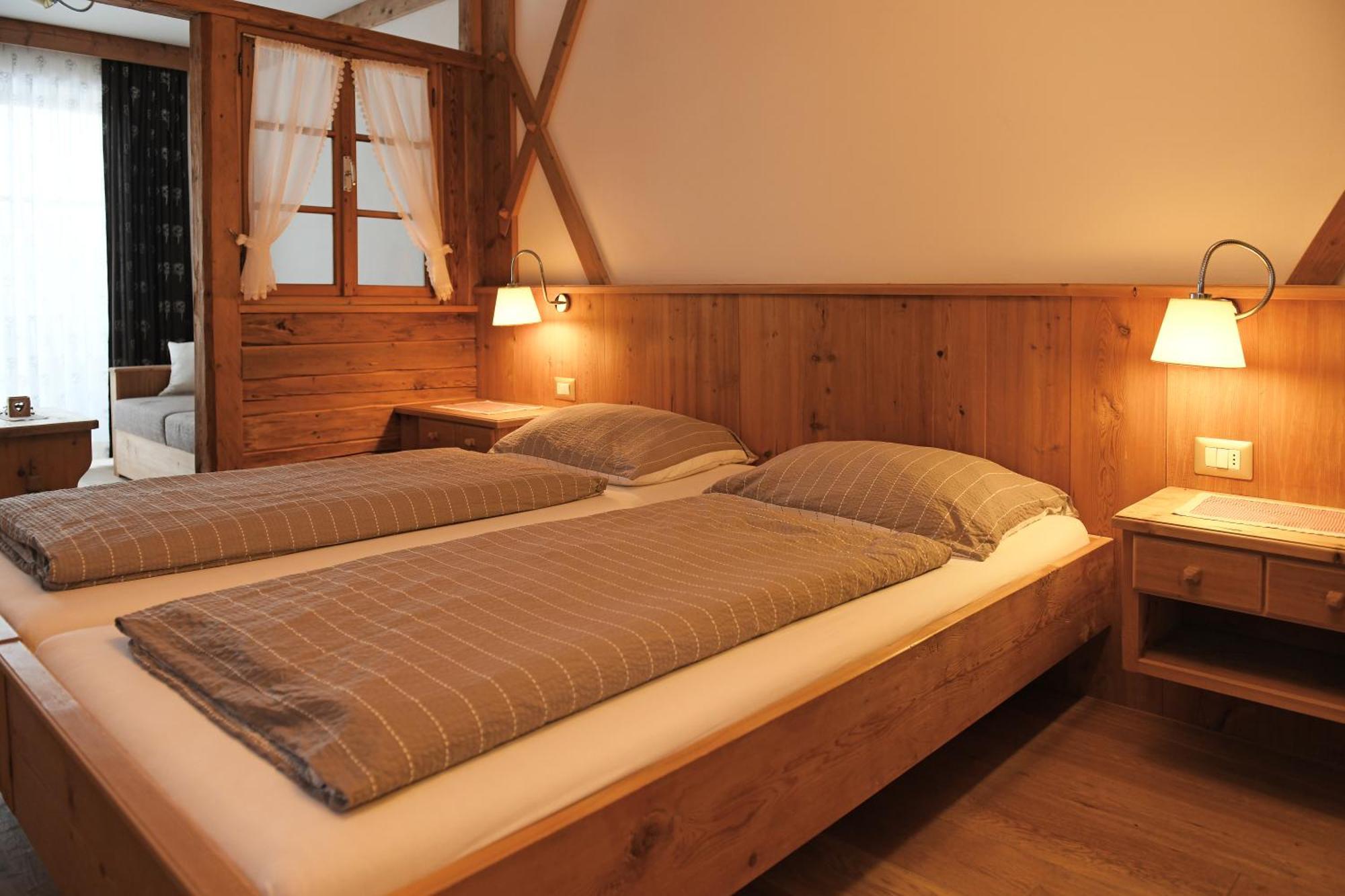 Agriturismo Soleseid San Vigilio Di Marebbe Kültér fotó
