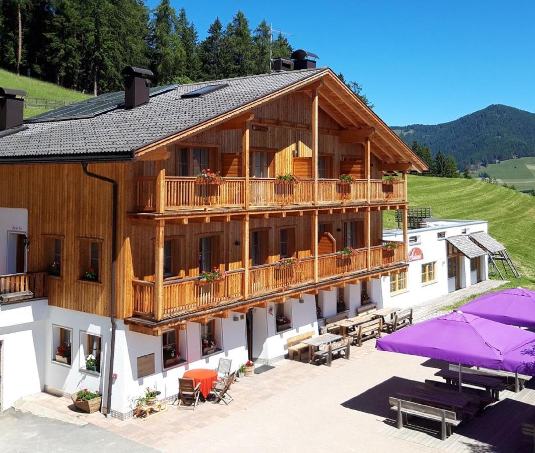 Agriturismo Soleseid San Vigilio Di Marebbe Kültér fotó